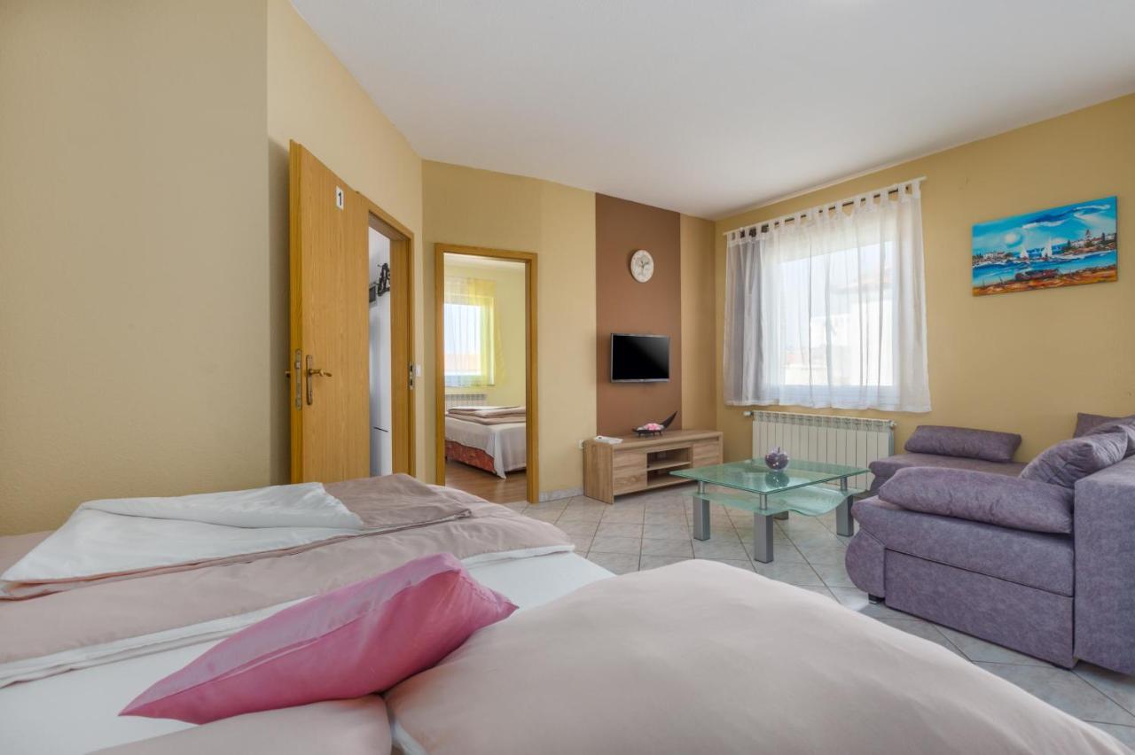 App Ruzica Finida Apartman Umag Kültér fotó